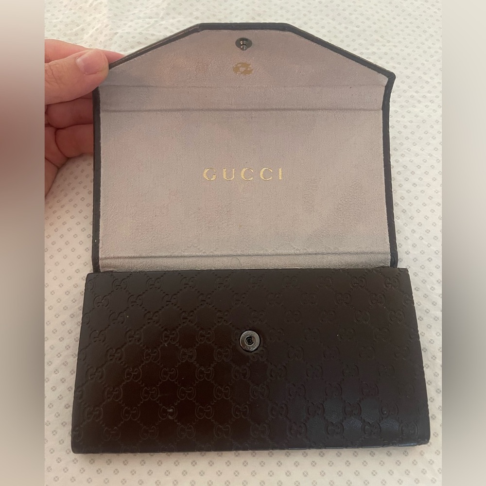 Gucci eyeglasses case